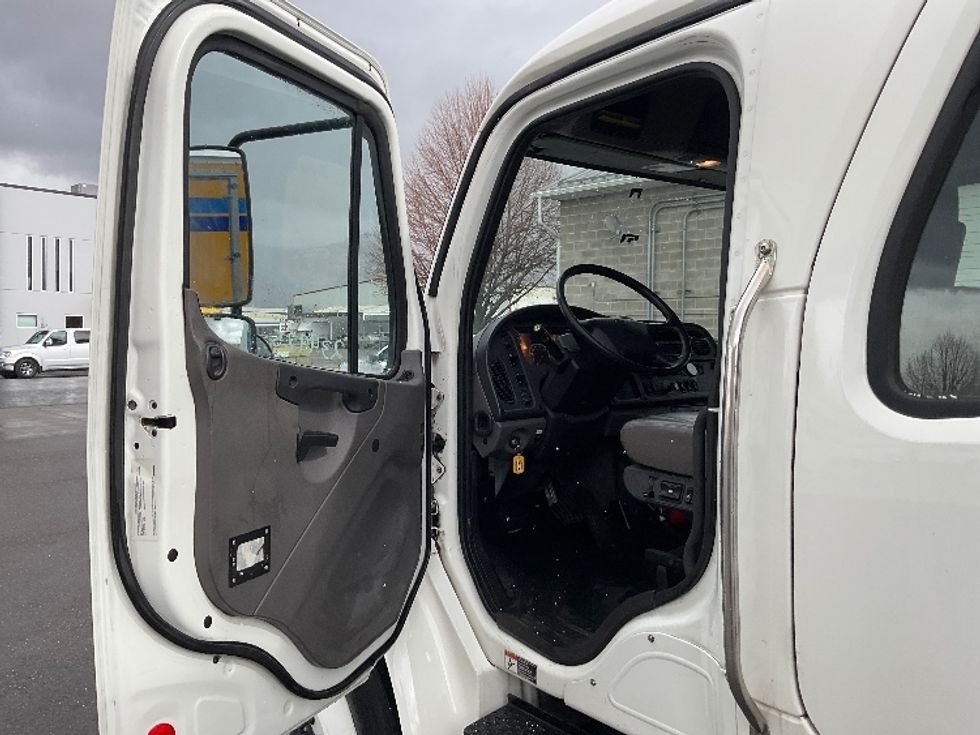 Flatbed Truck-Light and Medium Duty Trucks-Freightliner-2019-M2-Salt Lake City-UT-56,637\n\t\tmiles-$ 64,500 - Image 14