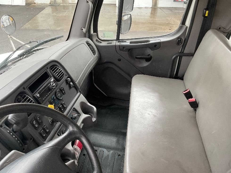 Flatbed Truck-Light and Medium Duty Trucks-Freightliner-2019-M2-Salt Lake City-UT-56,637\n\t\tmiles-$ 64,500 - Image 17