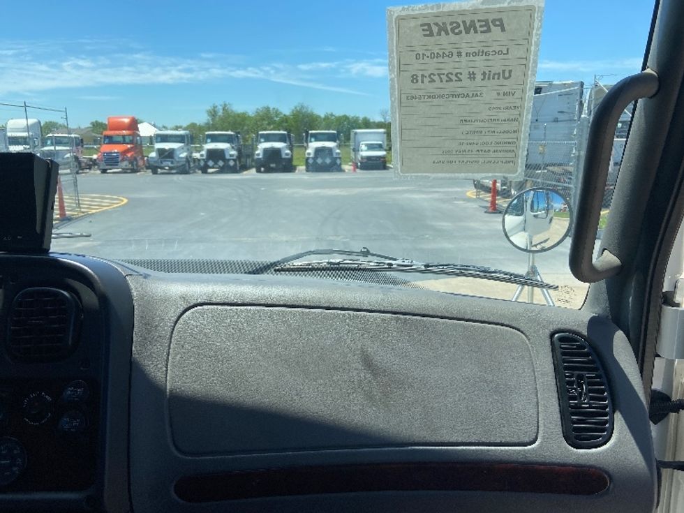 Flatbed Truck-Light and Medium Duty Trucks-Freightliner-2019-M2-San Antonio-TX-113,578\n\t\tmiles-$ 56,500 - Image 20
