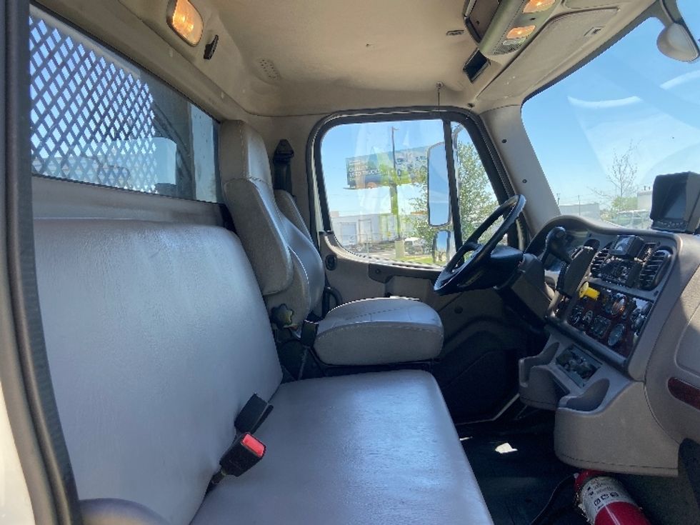 Flatbed Truck-Light and Medium Duty Trucks-Freightliner-2019-M2-San Antonio-TX-113,578\n\t\tmiles-$ 56,500 - Image 21