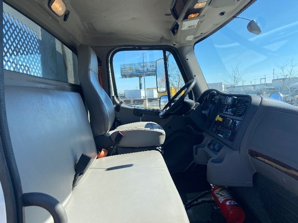 Flatbed Truck-Light and Medium Duty Trucks-Freightliner-2019-M2-San Antonio-TX-163,171\n\t\tmiles-$ 46,750 - Image 18