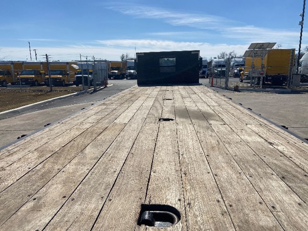 Flatbed Truck-Light and Medium Duty Trucks-Freightliner-2019-M2-San Antonio-TX-163,171\n\t\tmiles-$ 46,750 - Image 8