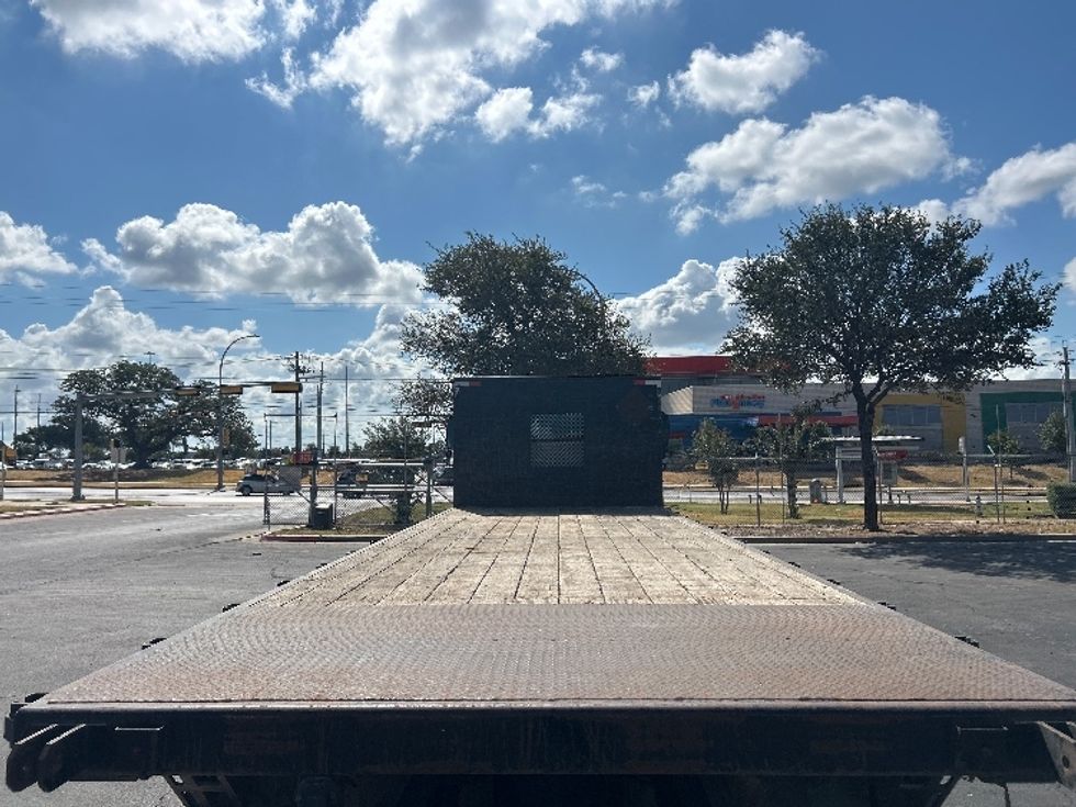 Flatbed Truck-Light and Medium Duty Trucks-Freightliner-2019-M2-San Antonio-TX-213,775\n\t\tmiles-$ 61,250 - Image 8