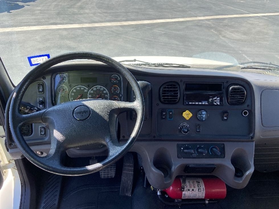 Flatbed Truck-Light and Medium Duty Trucks-Freightliner-2019-M2-San Antonio-TX-2,265\n\t\tmiles-$ 62,250 - Image 14