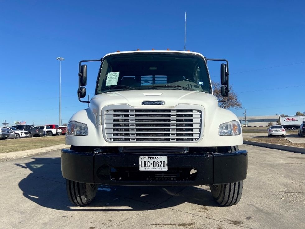 Flatbed Truck-Light and Medium Duty Trucks-Freightliner-2019-M2-San Antonio-TX-2,265\n\t\tmiles-$ 62,250 - Image 2