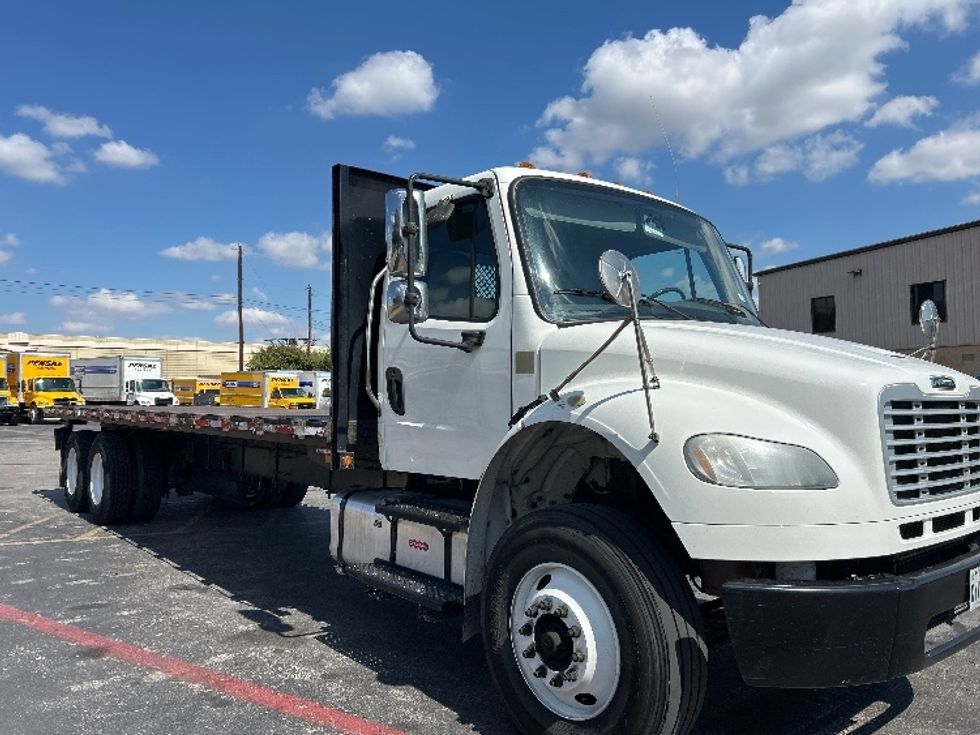 Flatbed Truck-Light and Medium Duty Trucks-Freightliner-2019-M2-San Antonio-TX-260,131\n\t\tmiles-$ 51,500 - Image 1