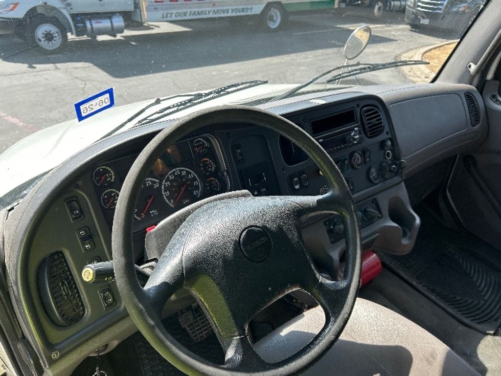 Flatbed Truck-Light and Medium Duty Trucks-Freightliner-2019-M2-San Antonio-TX-260,131\n\t\tmiles-$ 51,500 - Image 14