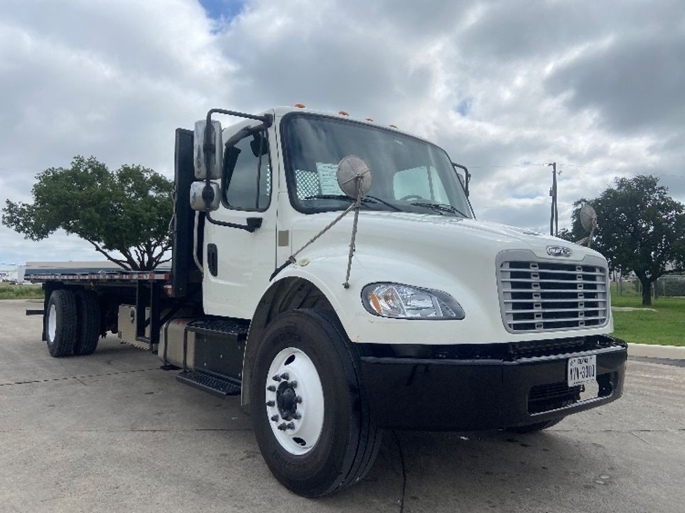 Flatbed Truck-Light and Medium Duty Trucks-Freightliner-2019-M2-San Antonio-TX-322,609\n\t\tmiles-$ 23,000 - Image 1
