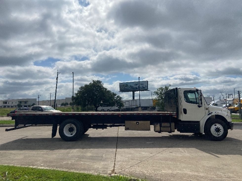 Flatbed Truck-Light and Medium Duty Trucks-Freightliner-2019-M2-San Antonio-TX-322,609\n\t\tmiles-$ 23,000 - Image 12