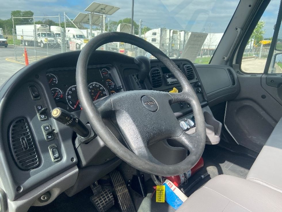 Flatbed Truck-Light and Medium Duty Trucks-Freightliner-2019-M2-San Antonio-TX-322,609\n\t\tmiles-$ 23,000 - Image 14