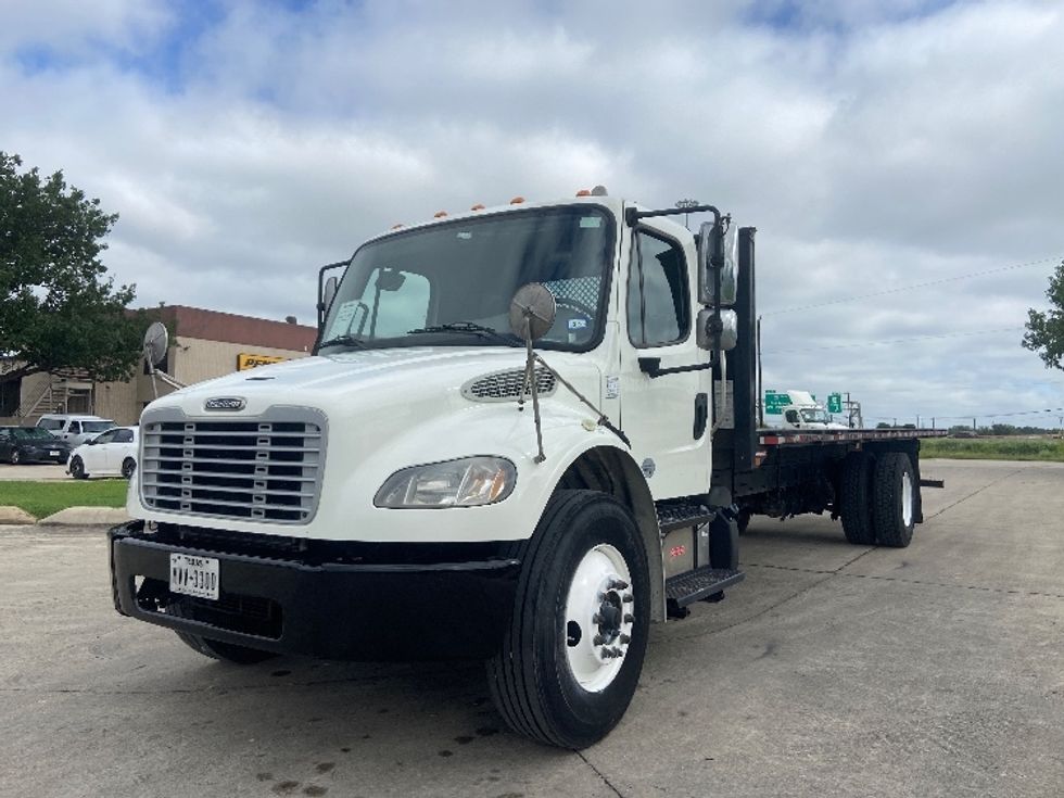 Flatbed Truck-Light and Medium Duty Trucks-Freightliner-2019-M2-San Antonio-TX-322,609\n\t\tmiles-$ 23,000 - Image 3