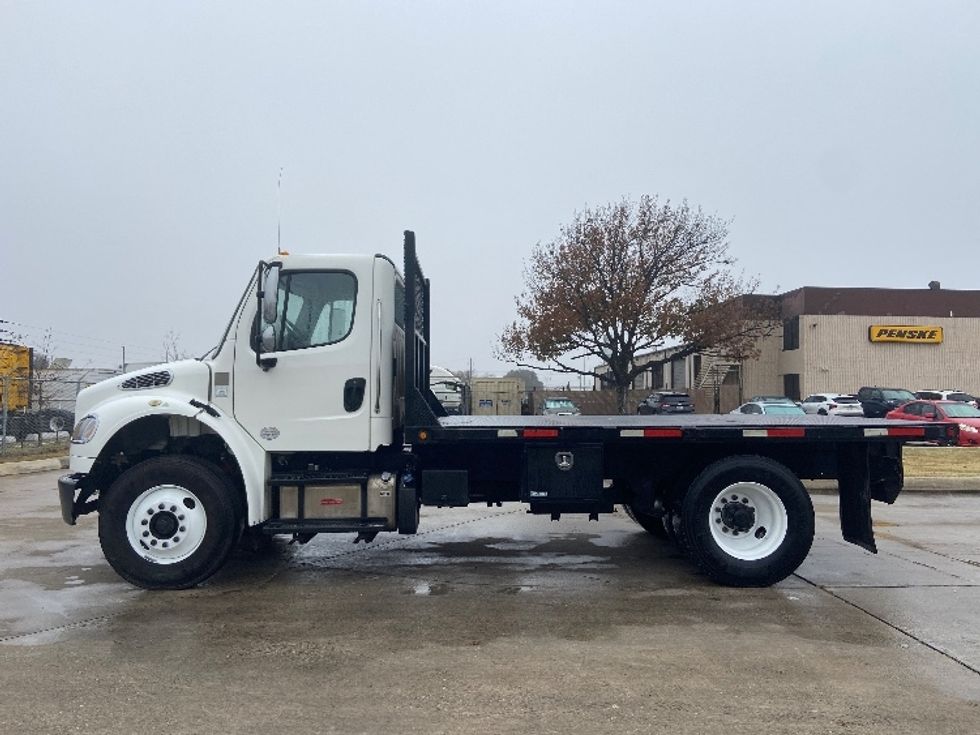 Flatbed Truck-Light and Medium Duty Trucks-Freightliner-2019-M2-San Antonio-TX-366,618\n\t\tmiles-$ 20,500 - Image 4