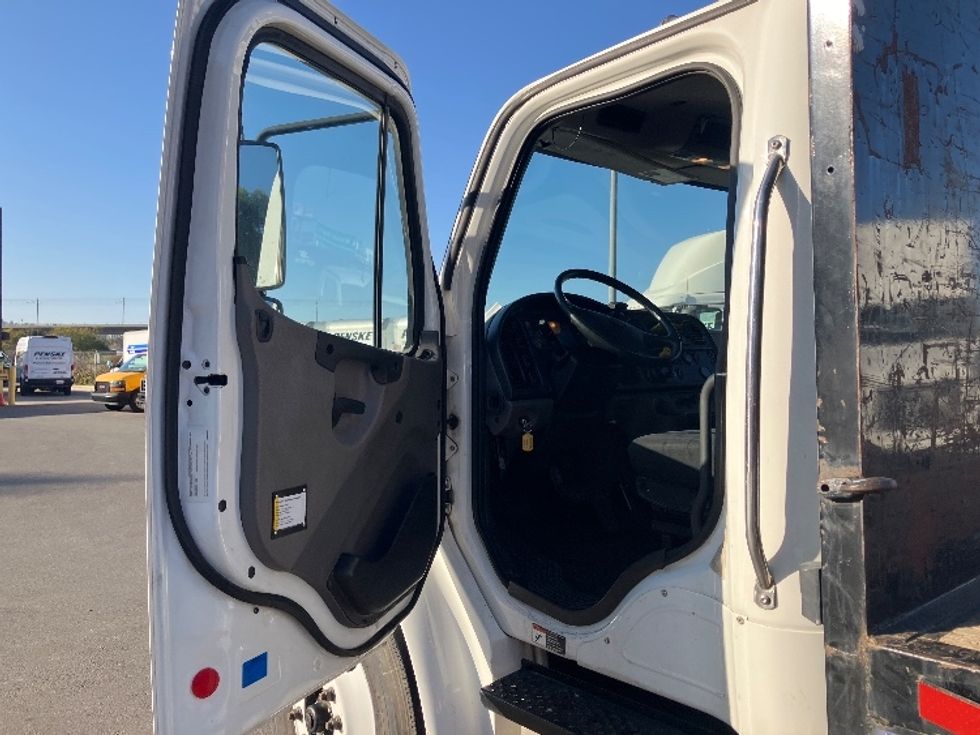 Flatbed Truck-Light and Medium Duty Trucks-Freightliner-2019-M2-San Diego-CA-120,867\n\t\tmiles-$ 63,750 - Image 12