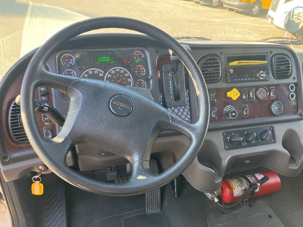 Flatbed Truck-Light and Medium Duty Trucks-Freightliner-2019-M2-San Diego-CA-120,867\n\t\tmiles-$ 63,750 - Image 14