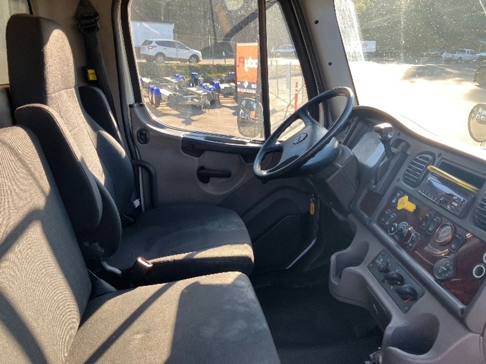 Flatbed Truck-Light and Medium Duty Trucks-Freightliner-2019-M2-San Diego-CA-120,867\n\t\tmiles-$ 63,750 - Image 18