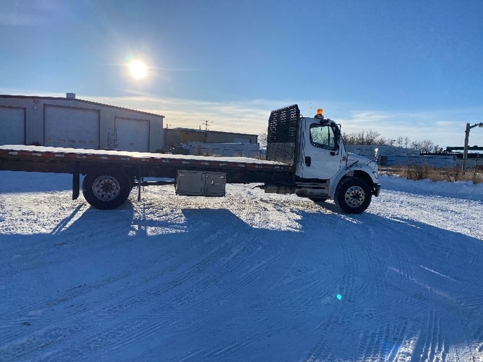 Flatbed Truck-Light and Medium Duty Trucks-Freightliner-2019-M2-Saskatoon-SK-163,225\n\t\tkm-$ 70,500 - Image 15
