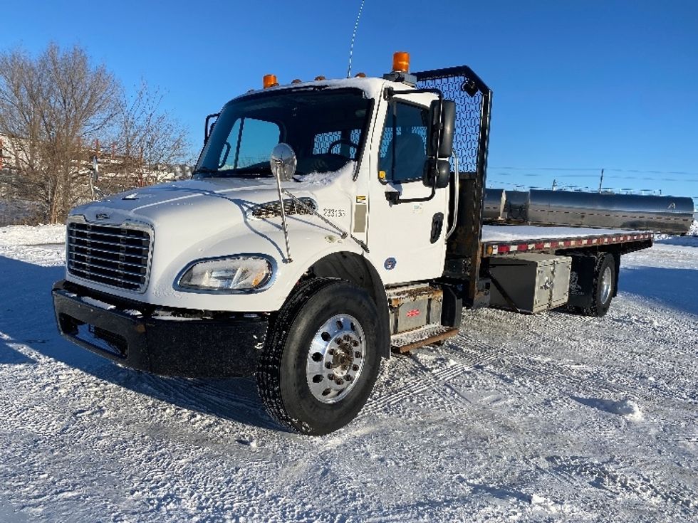 Flatbed Truck-Light and Medium Duty Trucks-Freightliner-2019-M2-Saskatoon-SK-163,225\n\t\tkm-$ 70,500 - Image 3
