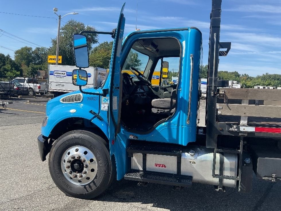 Flatbed Truck-Light and Medium Duty Trucks-Freightliner-2019-M2-Springfield-MA-197,581\n\t\tmiles-$ 34,250 - Image 15