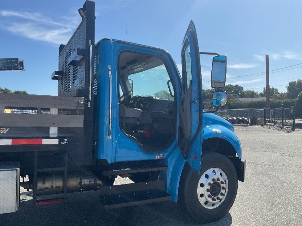 Flatbed Truck-Light and Medium Duty Trucks-Freightliner-2019-M2-Springfield-MA-197,581\n\t\tmiles-$ 34,250 - Image 19