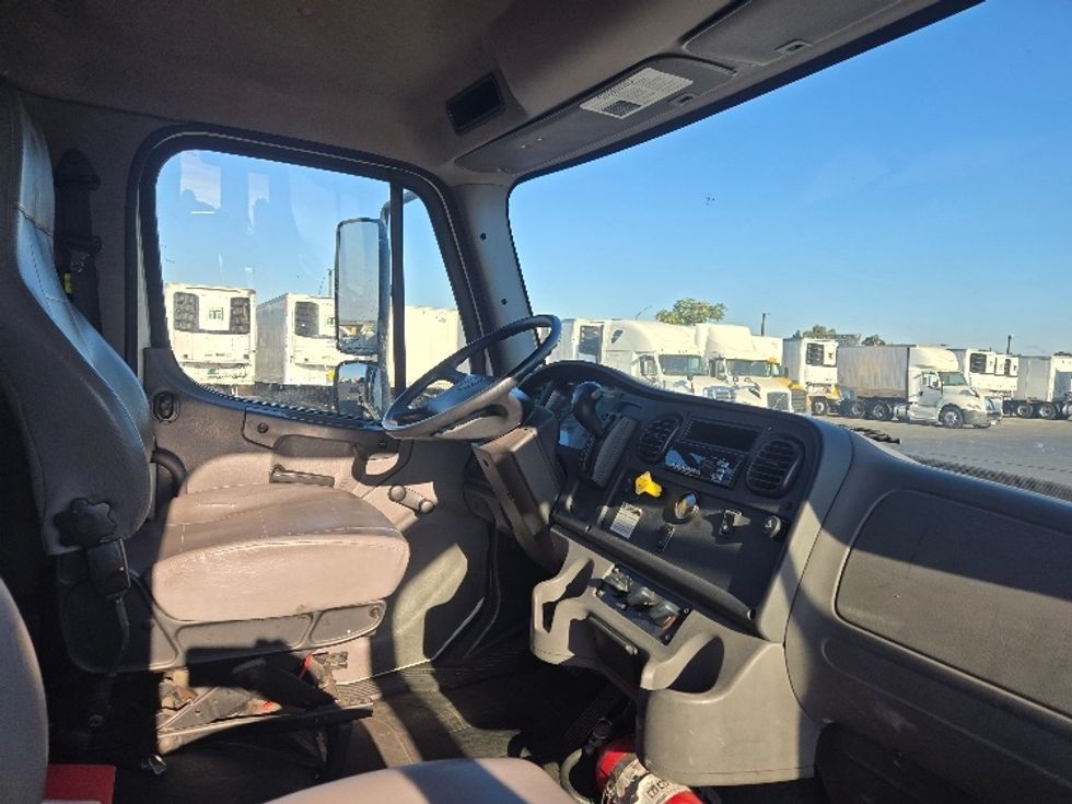 Flatbed Truck-Light and Medium Duty Trucks-Freightliner-2019-M2-Stockton-CA-243,097\n\t\tmiles-$ 37,250 - Image 17