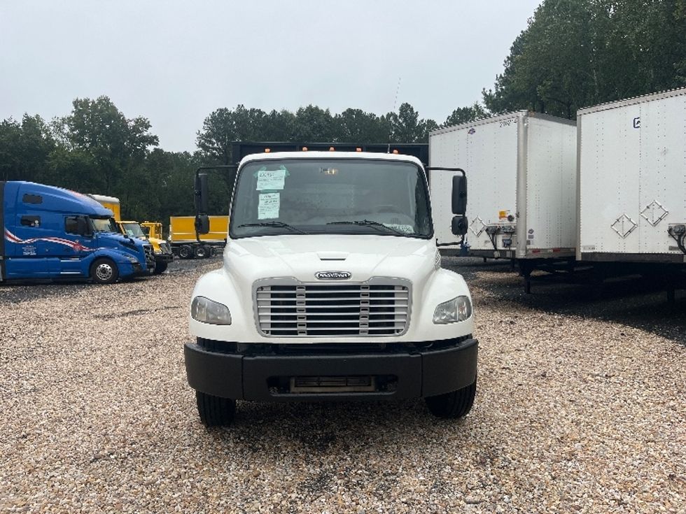 Flatbed Truck-Light and Medium Duty Trucks-Freightliner-2019-M2-Suwanee-GA-231,348\n\t\tmiles-$ 41,500 - Image 2