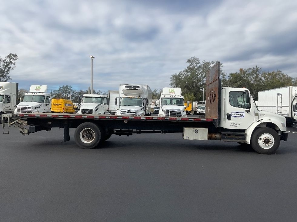 2019 Freightliner M2 106 Medium Duty photo 12