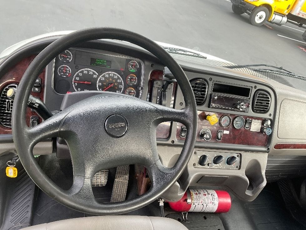 2019 Freightliner M2 106 Medium Duty photo 15