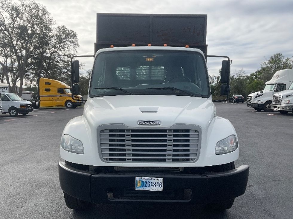 2019 Freightliner M2 106 Medium Duty photo 2