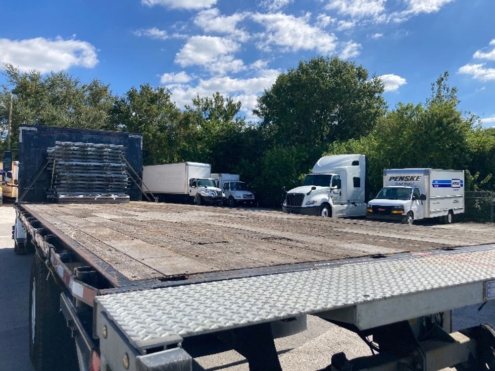 Flatbed Truck-Light and Medium Duty Trucks-Freightliner-2019-M2-Tampa-FL-130,806\n\t\tmiles-$ 55,500 - Image 12