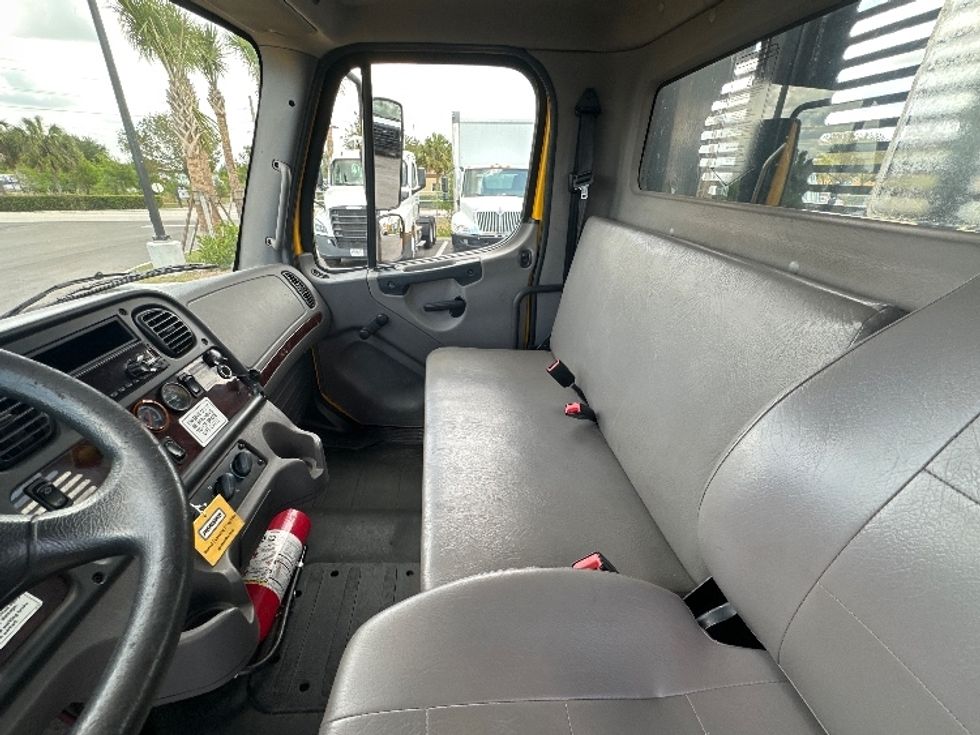 Flatbed Truck-Light and Medium Duty Trucks-Freightliner-2019-M2-Tampa-FL-138,560\n\t\tmiles-$ 51,250 - Image 19