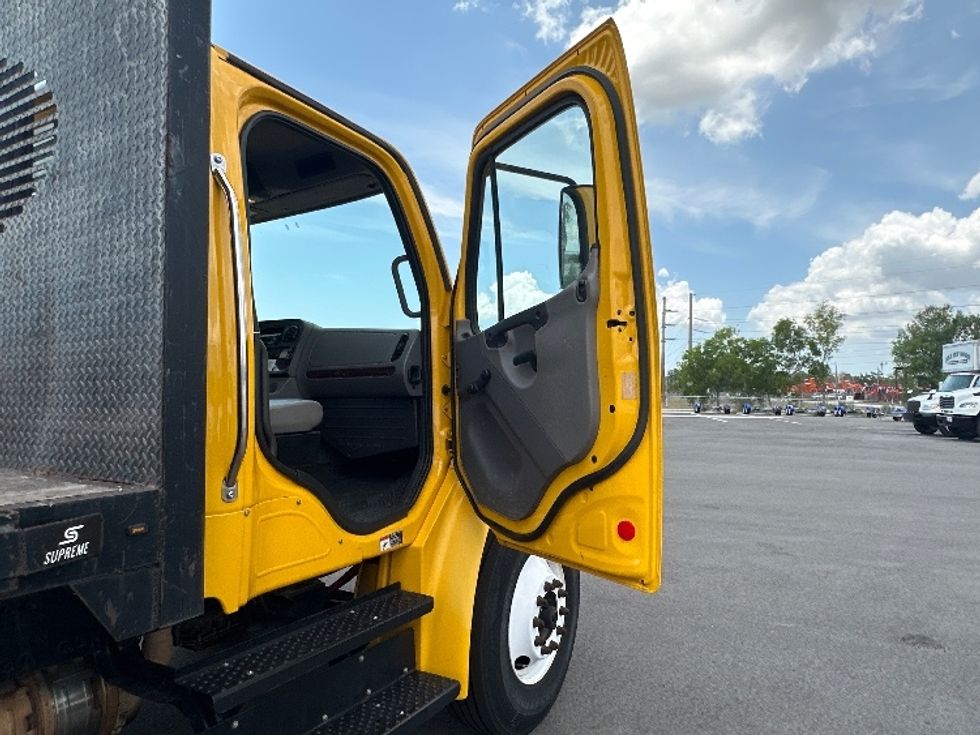 Flatbed Truck-Light and Medium Duty Trucks-Freightliner-2019-M2-Tampa-FL-138,560\n\t\tmiles-$ 51,250 - Image 20