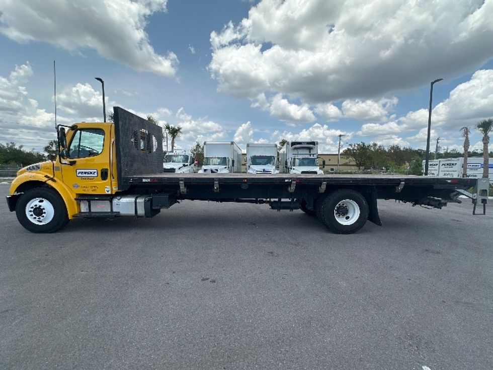 Flatbed Truck-Light and Medium Duty Trucks-Freightliner-2019-M2-Tampa-FL-138,560\n\t\tmiles-$ 51,250 - Image 4