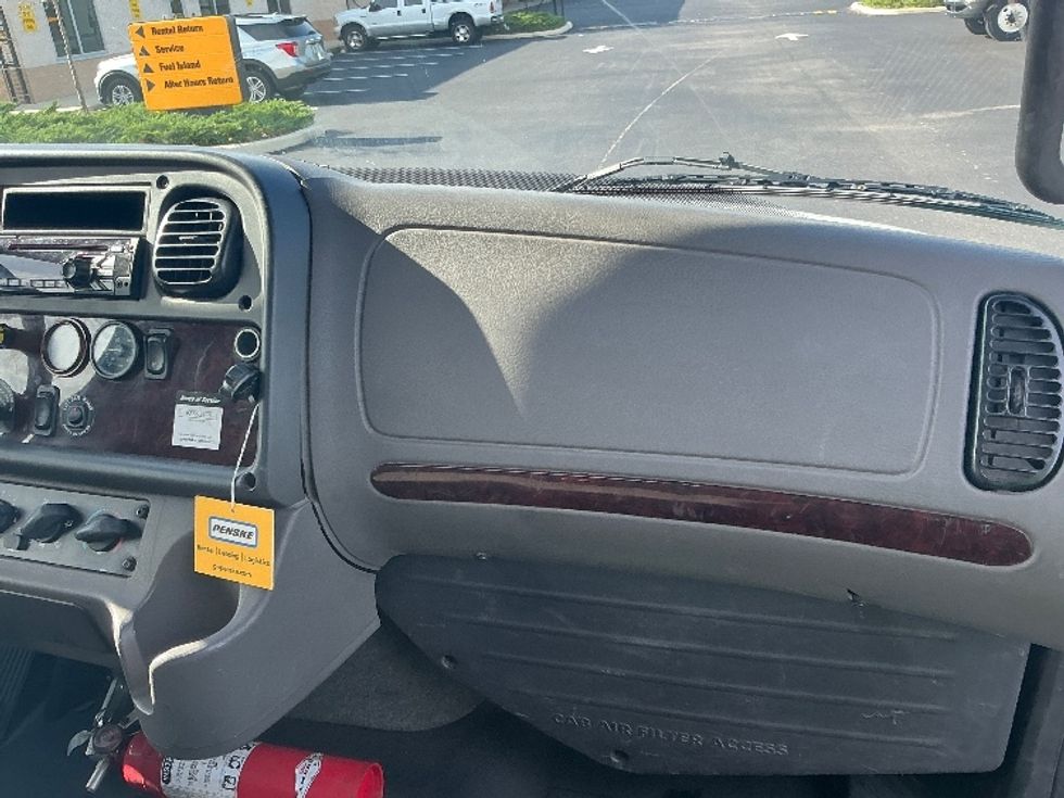 Flatbed Truck-Light and Medium Duty Trucks-Freightliner-2019-M2-Tampa-FL-146,769\n\t\tmiles-$ 57,750 - Image 17
