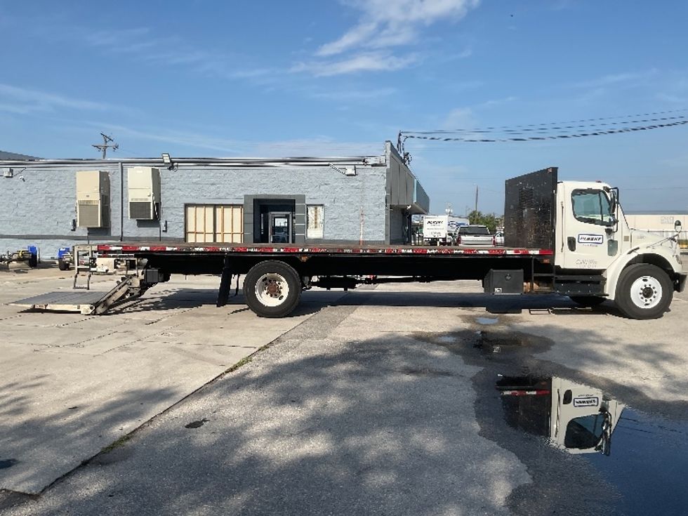 Flatbed Truck-Light and Medium Duty Trucks-Freightliner-2019-M2-Tampa-FL-147,412\n\t\tmiles-$ 52,750 - Image 15