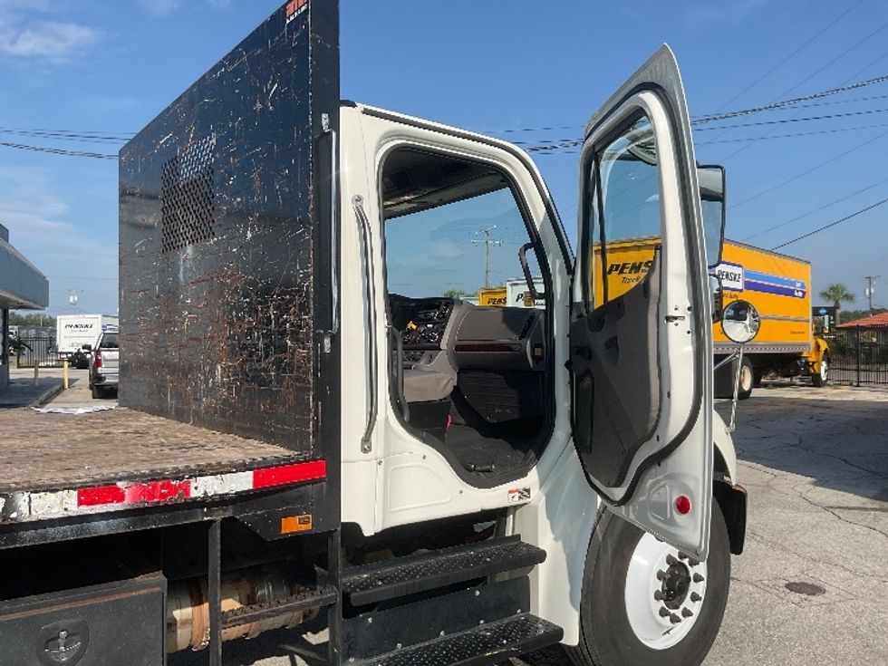 Flatbed Truck-Light and Medium Duty Trucks-Freightliner-2019-M2-Tampa-FL-147,412\n\t\tmiles-$ 52,750 - Image 19