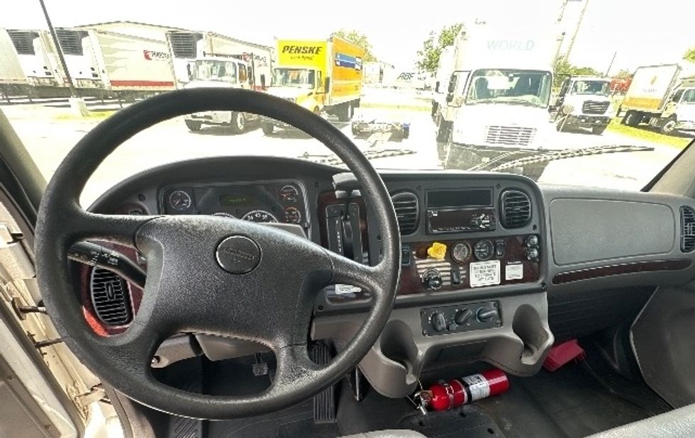 Flatbed Truck-Light and Medium Duty Trucks-Freightliner-2019-M2-Tampa-FL-171,106\n\t\tmiles-$ 54,250 - Image 17