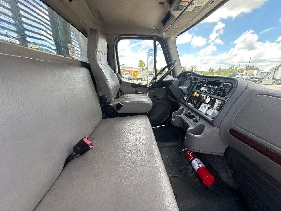 Flatbed Truck-Light and Medium Duty Trucks-Freightliner-2019-M2-Tampa-FL-171,106\n\t\tmiles-$ 54,250 - Image 21