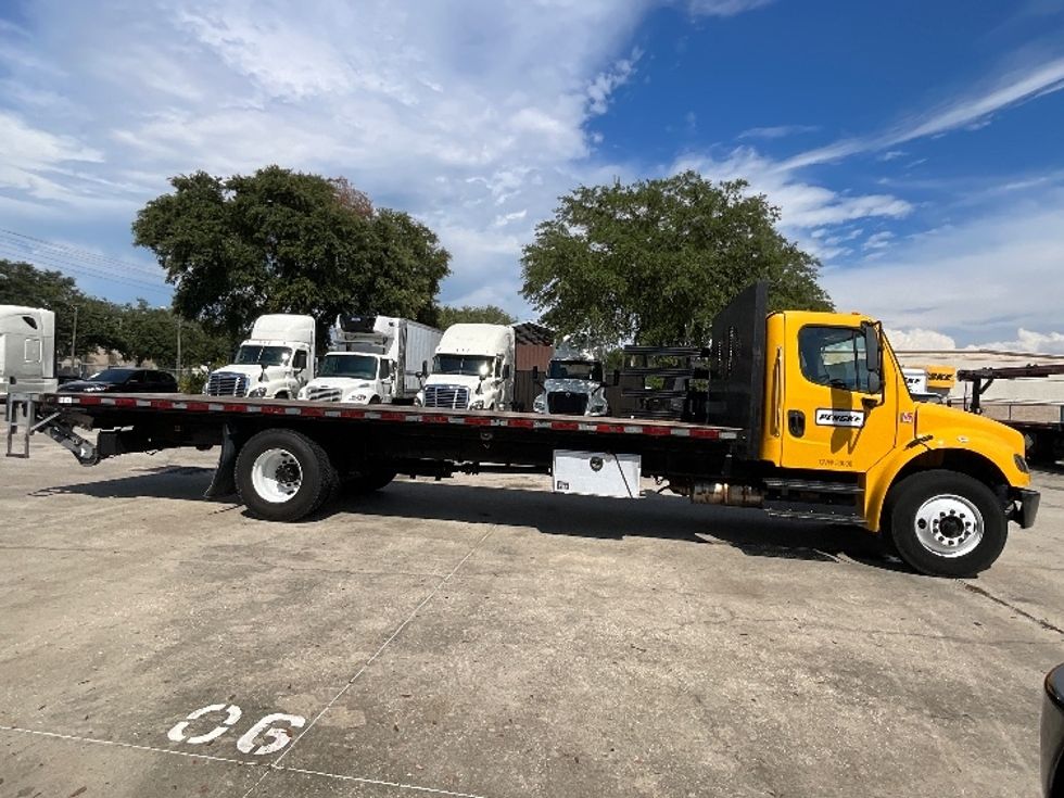 Flatbed Truck-Light and Medium Duty Trucks-Freightliner-2019-M2-Tampa-FL-175,125\n\t\tmiles-$ 46,500 - Image 14