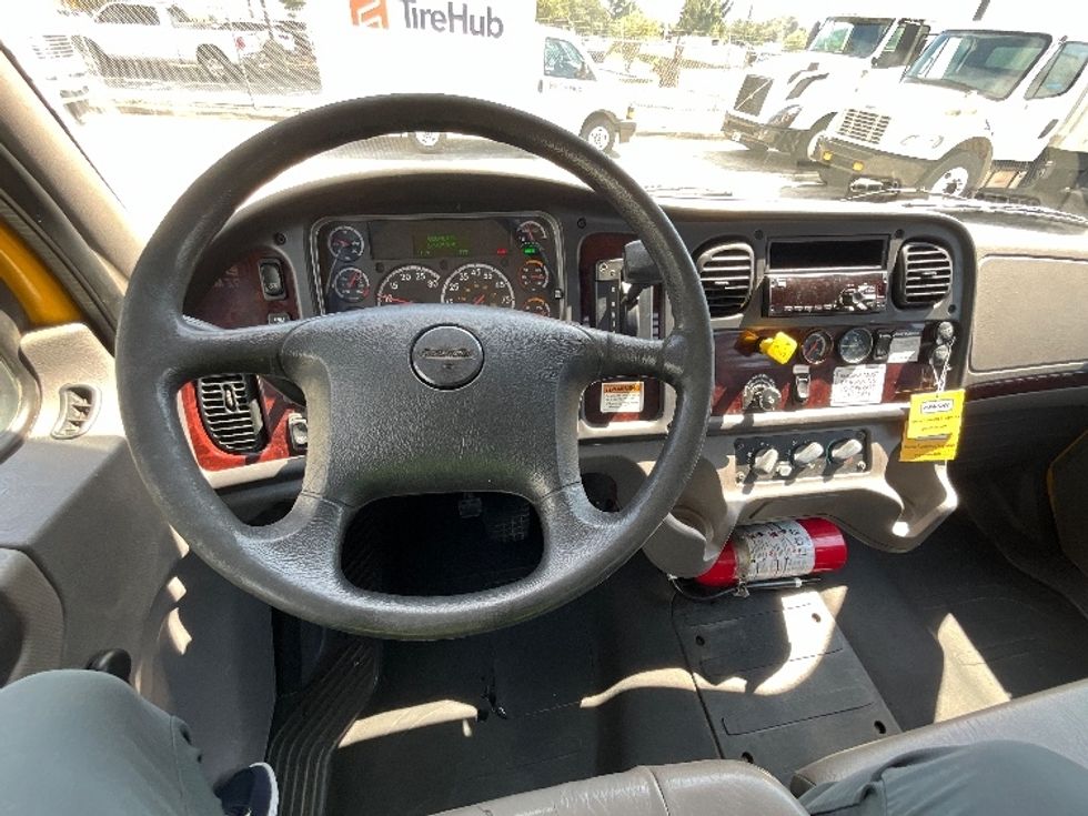 Flatbed Truck-Light and Medium Duty Trucks-Freightliner-2019-M2-Tampa-FL-175,125\n\t\tmiles-$ 46,500 - Image 17