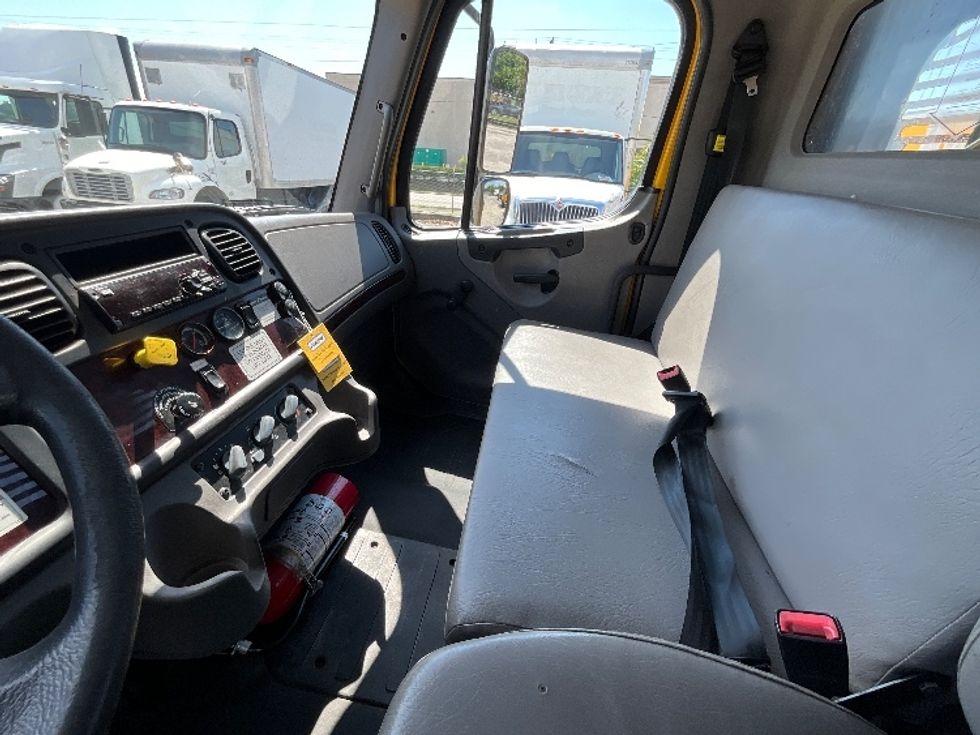 Flatbed Truck-Light and Medium Duty Trucks-Freightliner-2019-M2-Tampa-FL-175,125\n\t\tmiles-$ 46,500 - Image 18