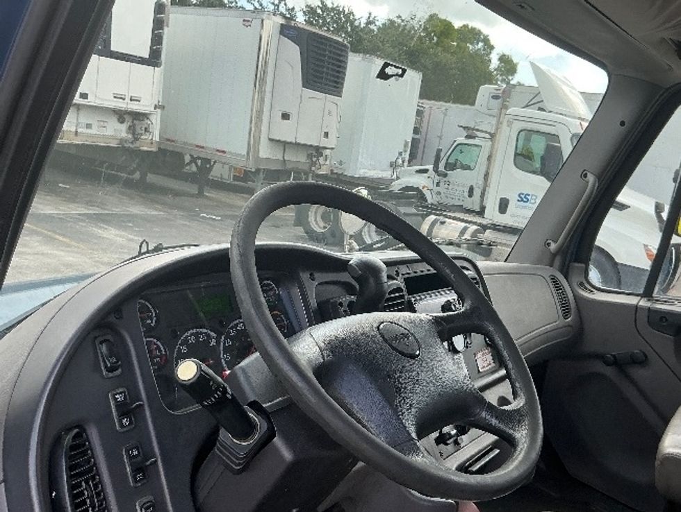 Flatbed Truck-Light and Medium Duty Trucks-Freightliner-2019-M2-Tampa-FL-178,740\n\t\tmiles-$ 51,000 - Image 12