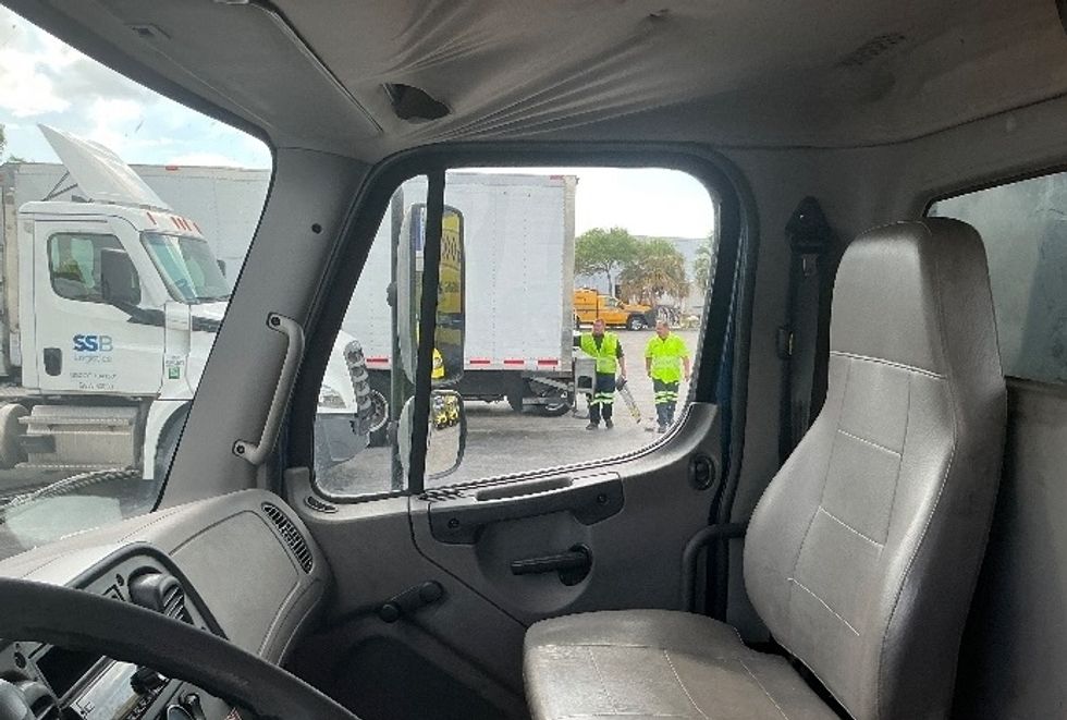 Flatbed Truck-Light and Medium Duty Trucks-Freightliner-2019-M2-Tampa-FL-178,740\n\t\tmiles-$ 51,000 - Image 13