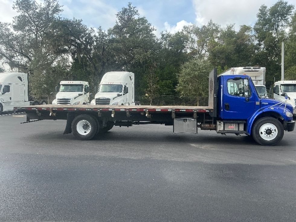 Flatbed Truck-Light and Medium Duty Trucks-Freightliner-2019-M2-Tampa-FL-380,250\n\t\tmiles-$ 21,250 - Image 10