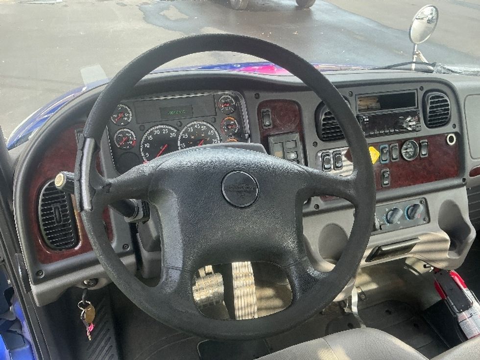 Flatbed Truck-Light and Medium Duty Trucks-Freightliner-2019-M2-Tampa-FL-380,250\n\t\tmiles-$ 21,250 - Image 13