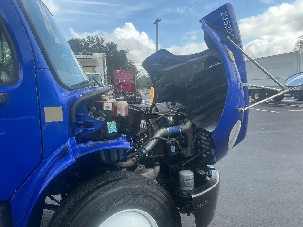 Flatbed Truck-Light and Medium Duty Trucks-Freightliner-2019-M2-Tampa-FL-380,250\n\t\tmiles-$ 21,250 - Image 18