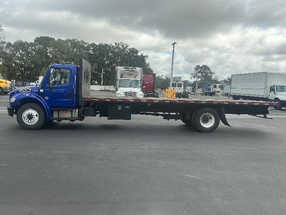 Flatbed Truck-Light and Medium Duty Trucks-Freightliner-2019-M2-Tampa-FL-380,250\n\t\tmiles-$ 21,250 - Image 4