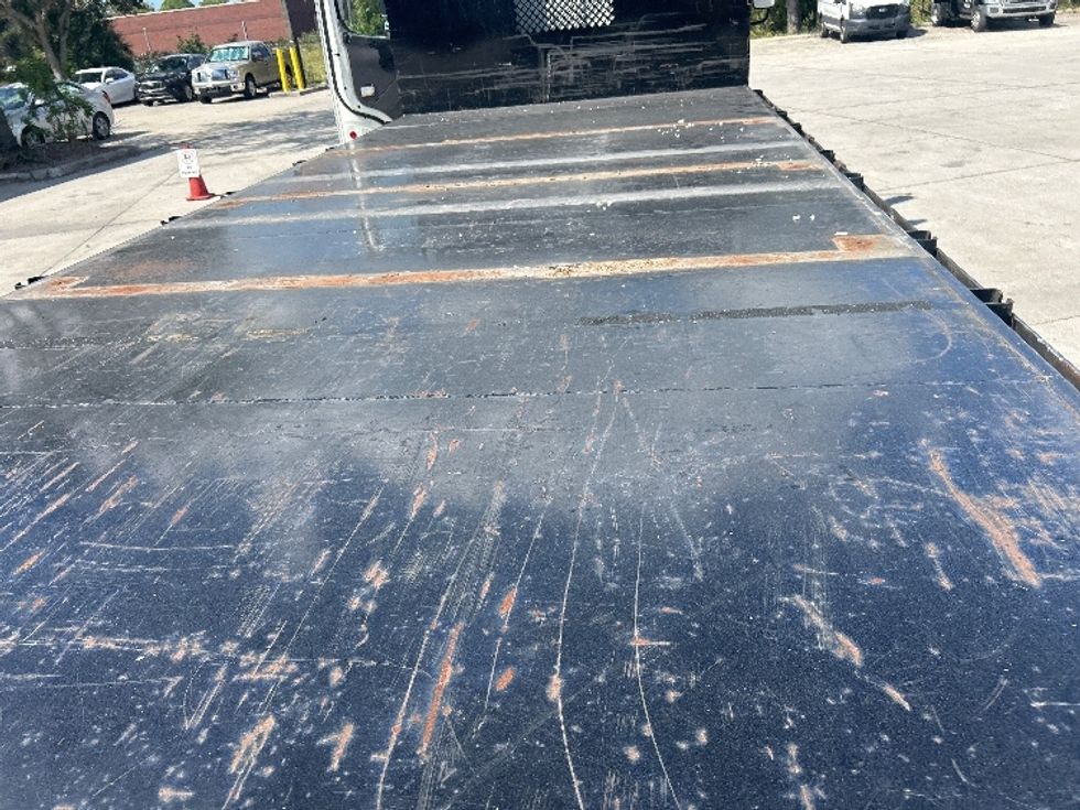 Flatbed Truck-Light and Medium Duty Trucks-Freightliner-2019-M2-Tampa-FL-66,790\n\t\tmiles-$ 43,500 - Image 27