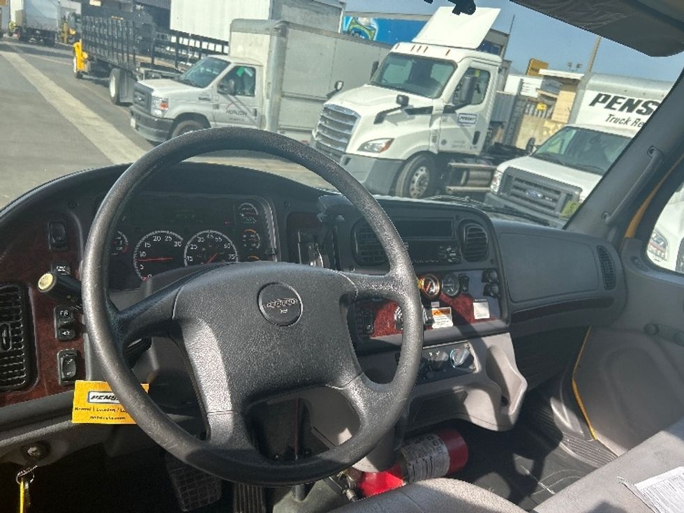 Flatbed Truck-Light and Medium Duty Trucks-Freightliner-2019-M2-Torrance-CA-115,928\n\t\tmiles-$ 59,250 - Image 17