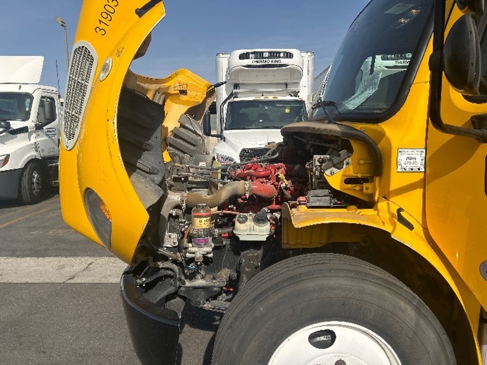 Flatbed Truck-Light and Medium Duty Trucks-Freightliner-2019-M2-Torrance-CA-115,928\n\t\tmiles-$ 59,250 - Image 24