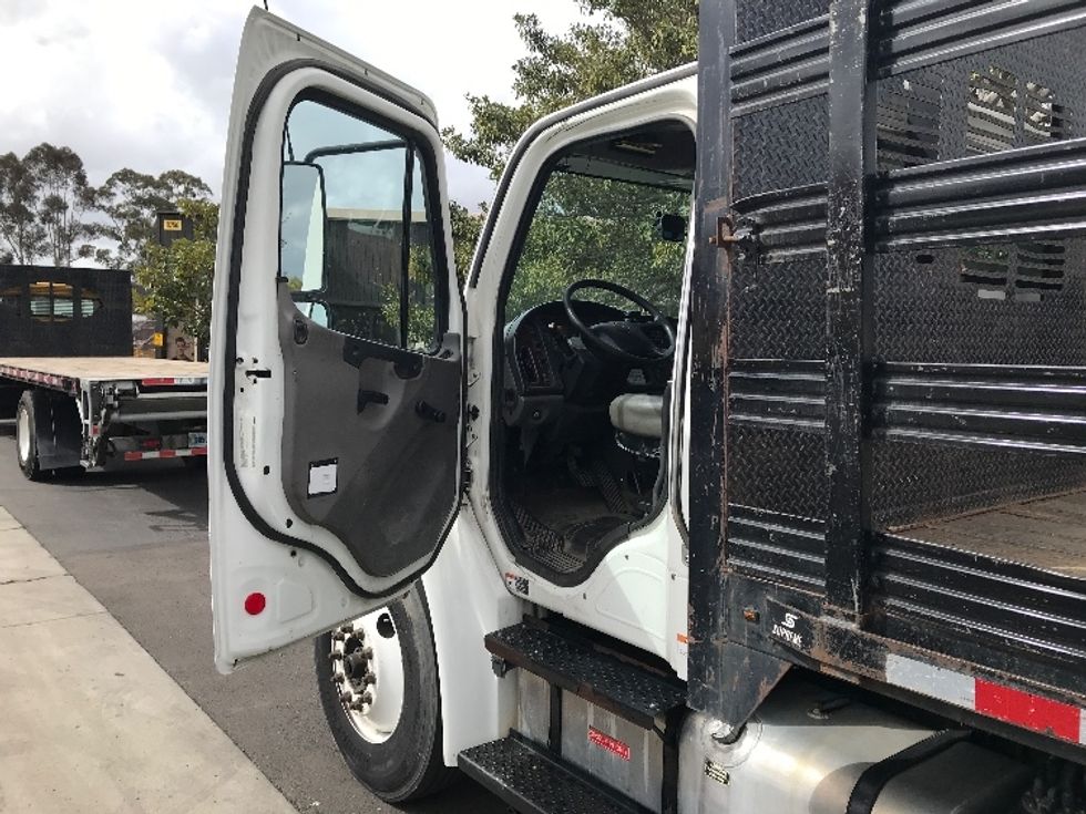 Flatbed Truck-Light and Medium Duty Trucks-Freightliner-2019-M2-Torrance-CA-120,334\n\t\tmiles-$ 66,750 - Image 16